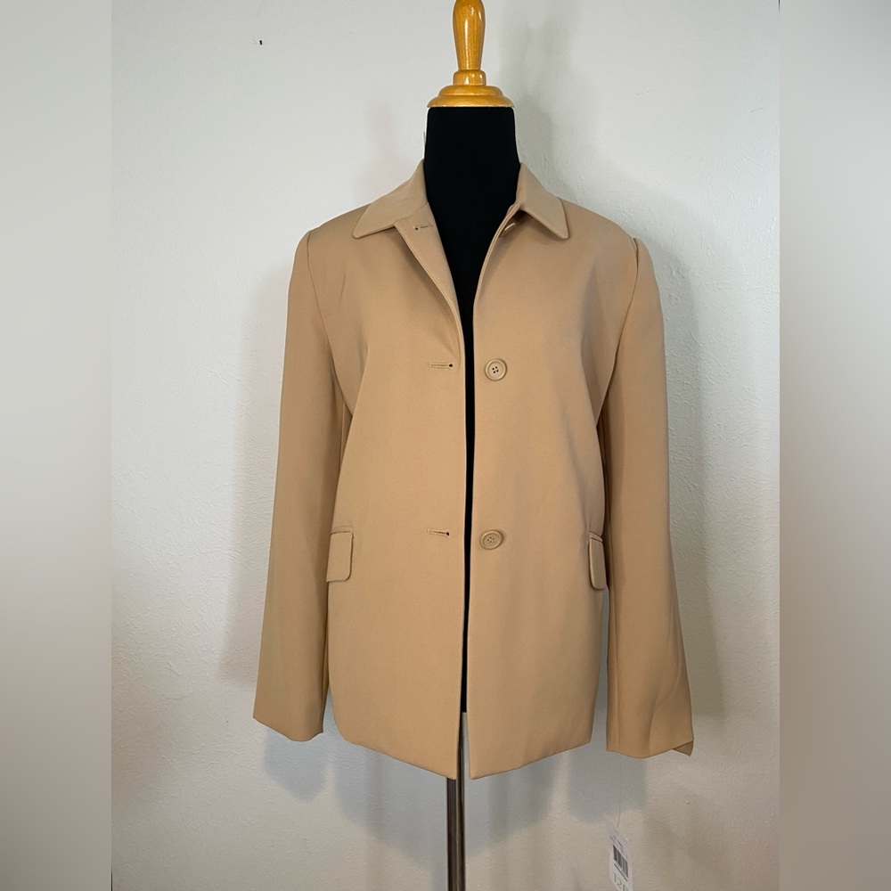 Villager Classic Tan Blazer Size 12P - Picture 1 of 8